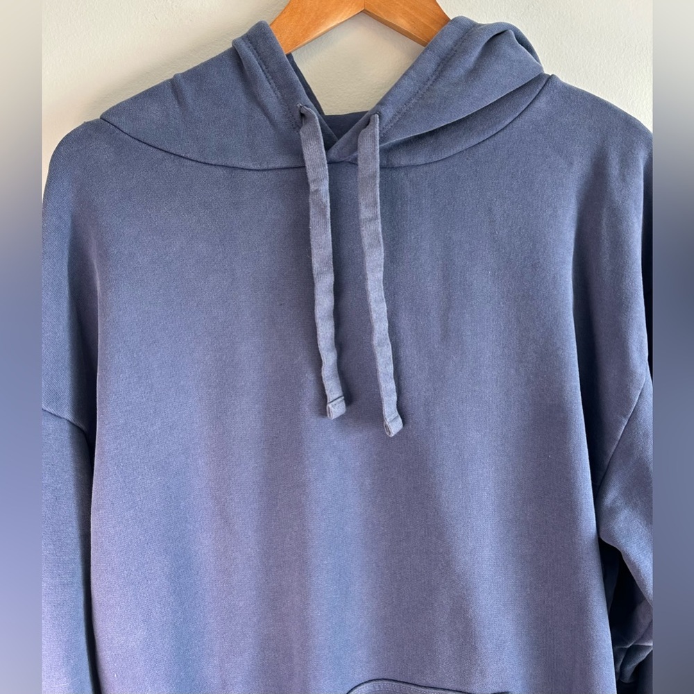 Offline by Aerie Women's Size M Hoodie Pullover Sweater Oversized Flowy Blue EUC - Picture 4 of 8